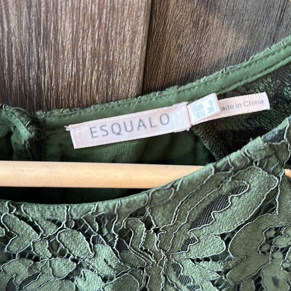 Esqualo Lace Top Green Short Sleeves with  Fringe Size 6 - Picture 2 of 3